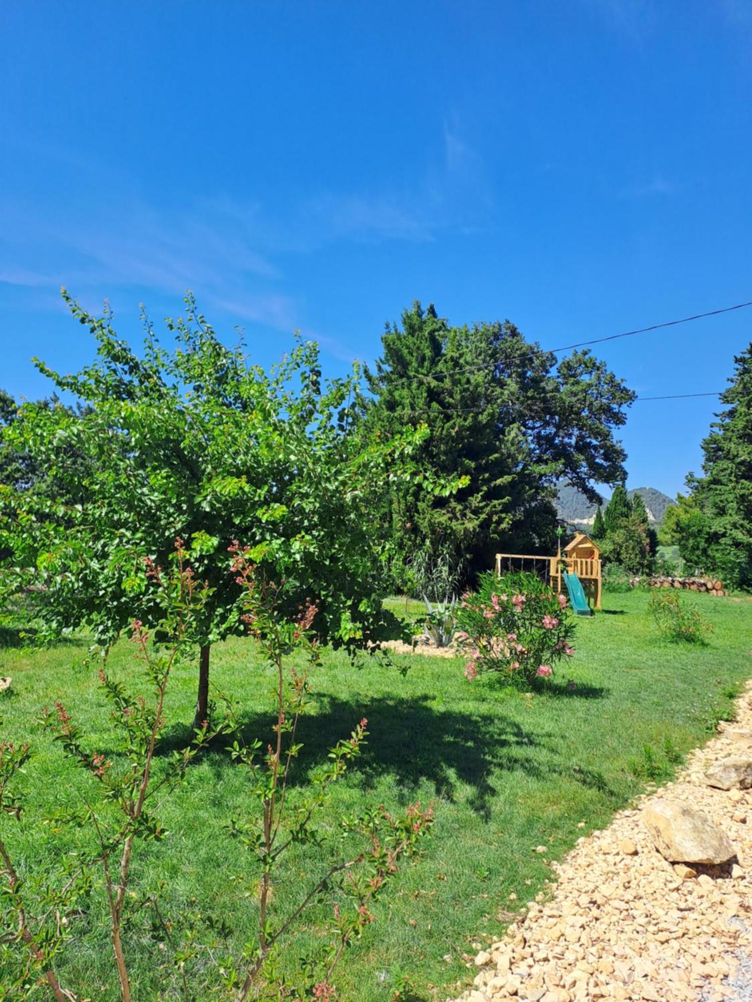 Le Gite Calluna Sablet Exteriör bild